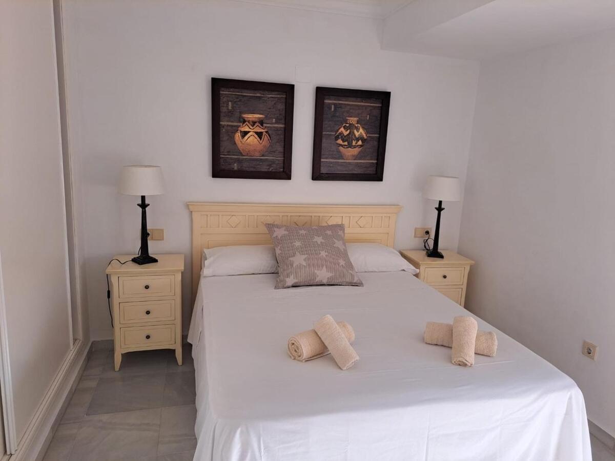 Apartemen Golden Mile Penthouse, Pool-parking, 5min Beach! Marbella