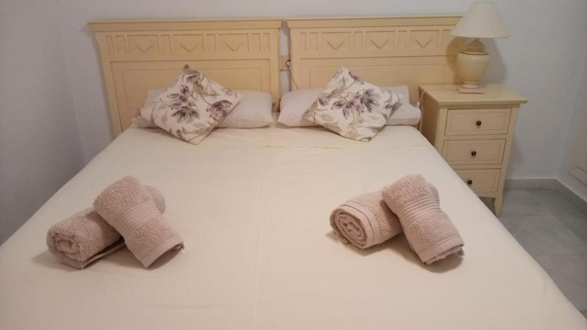 Golden Mile Penthouse, Pool-parking, 5min Beach! Apartemen *